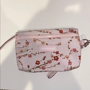 Pink floral longchamp wristlet 🌸